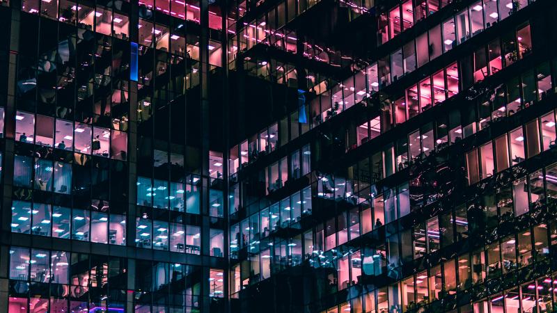 exterior-view-modern-office-building-at-night